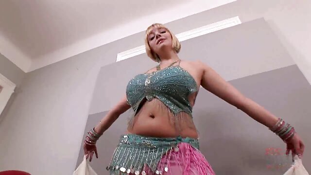 విపరీతమైన స్లట్స్ హార్లే క్విన్ మరియు ఆమె సెక్స్ మూవీస్ తెలుగు లో నల్లటి జుట్టు గల స్త్రీ స్నేహితుడు హాట్ ఫోర్‌సోమ్‌లో ఫక్ చేస్తారు